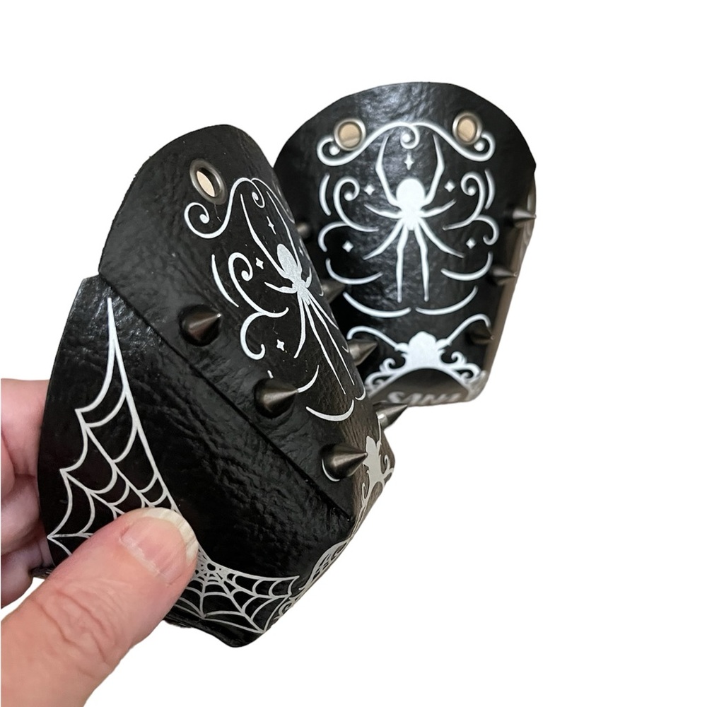 Reflective Spider Leather Toe Guards - Picture 2 of 7